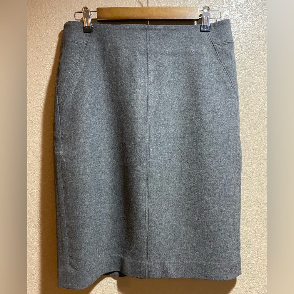 Loft Pencil Skirt - size 6
